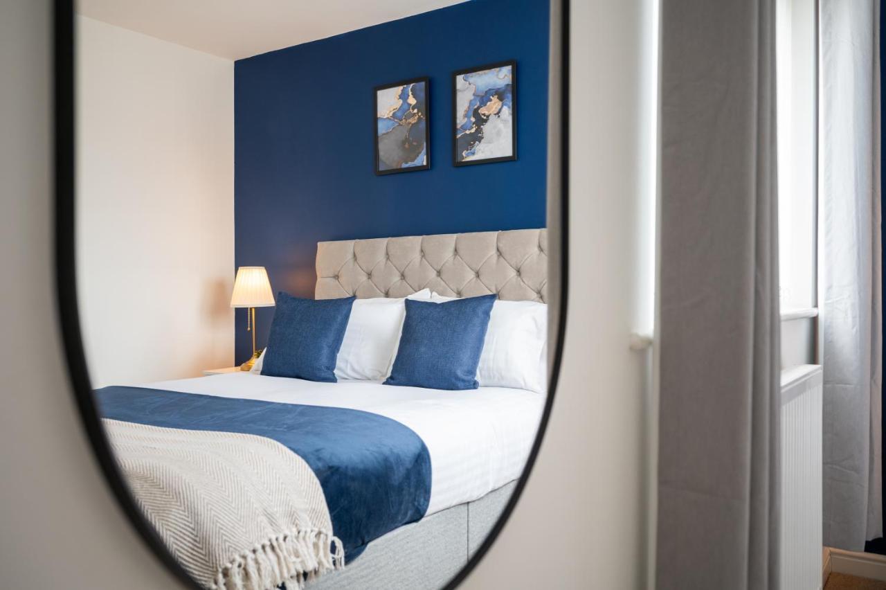 Lovely Manchester House , Quiet Neighborhood, 6Mins To Coop Live Arena, Etihad Stadium & City Centre With Wifi & Free Private Parking Mánchester Exterior foto